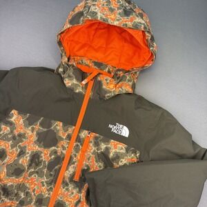 North Face Youth Snowquest Plus‎ Insulated Jacket Camo Sz 10/12 DryVent Outdoors